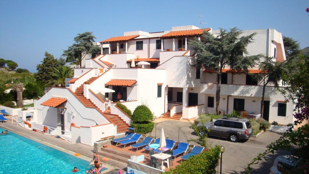 Ischia Uno Residence Forio  Bagian luar foto