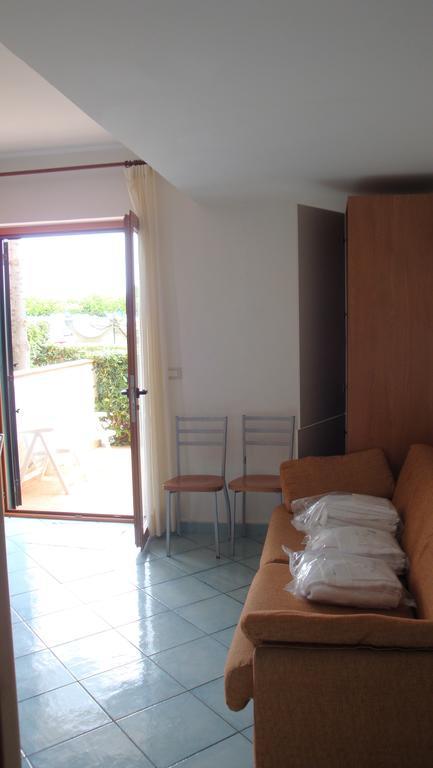 Ischia Uno Residence Forio  Bagian luar foto