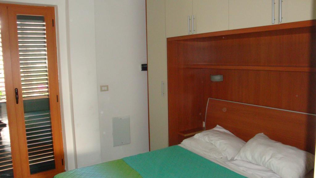 Ischia Uno Residence Forio  Bagian luar foto